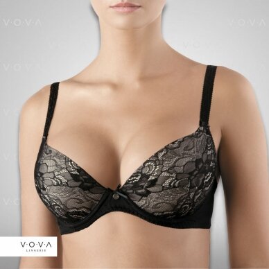 Aphelia molded push-up bra 2