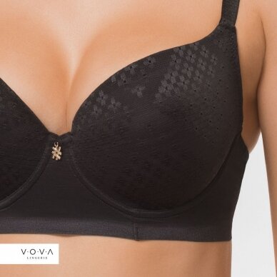 Fusion molded push-up bra 2